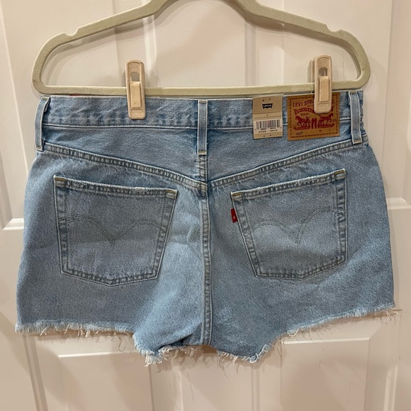 NWT - Levi’s 501 High Rise Shorts - 31 - Picture 2 of 4